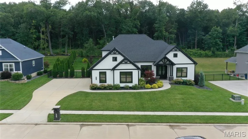 512 Hawthorne Ridge Court, Foristell, MO — listing photo 1