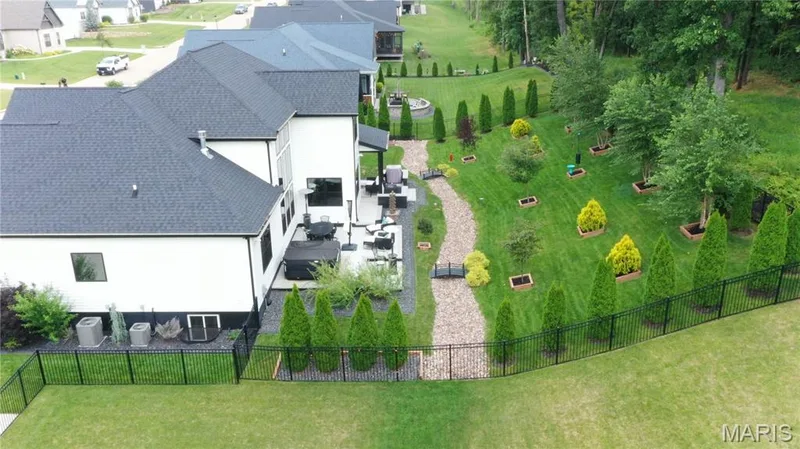 512 Hawthorne Ridge Court, Foristell, MO 63348 — listing photo 5 of 51