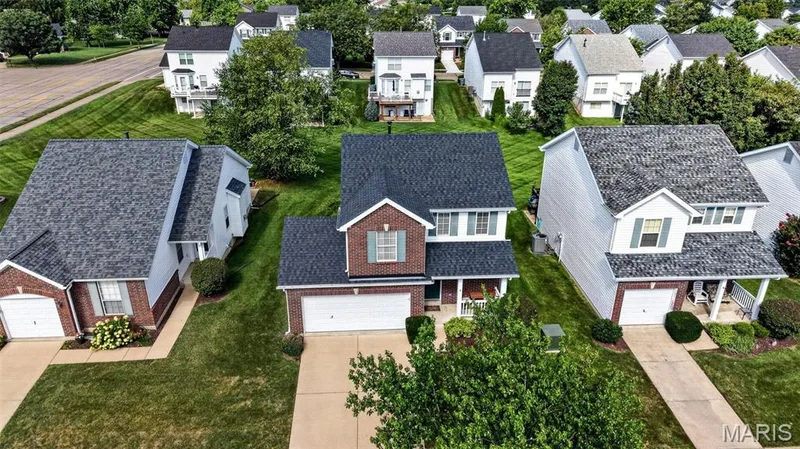 615 Homerun Drive, O'Fallon, MO 63366 — listing photo 3 of 51