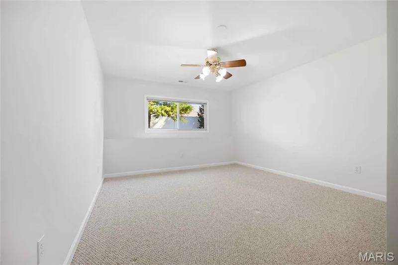 217 Crystal Ridge Drive, O'Fallon, MO 63366 — listing photo 20 of 33