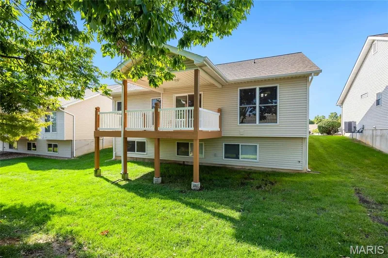 217 Crystal Ridge Drive, O'Fallon, MO 63366 — listing photo 26 of 33