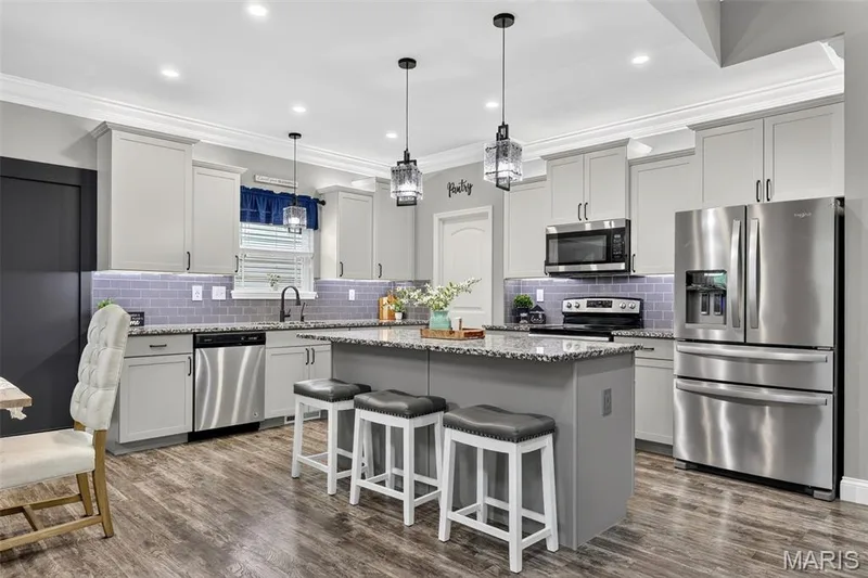 826 Liberty Creek Drive, Wentzville, MO 63385 — listing photo 6 of 56