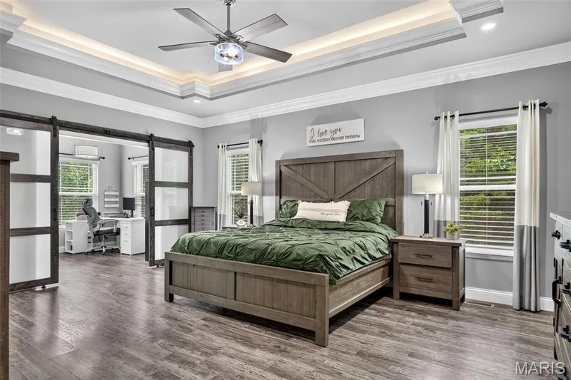 Huge Primary Suite with separate nook that can be used a number of different ways; nursery, office, sitting room... — 826 Liberty Creek Drive, Wentzville, MO 63385