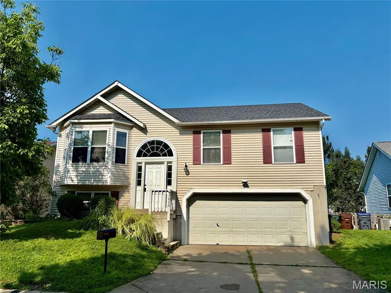 3060 Laurel Village Circle, St Peters, MO 63376 — listing photo 1 of 23
