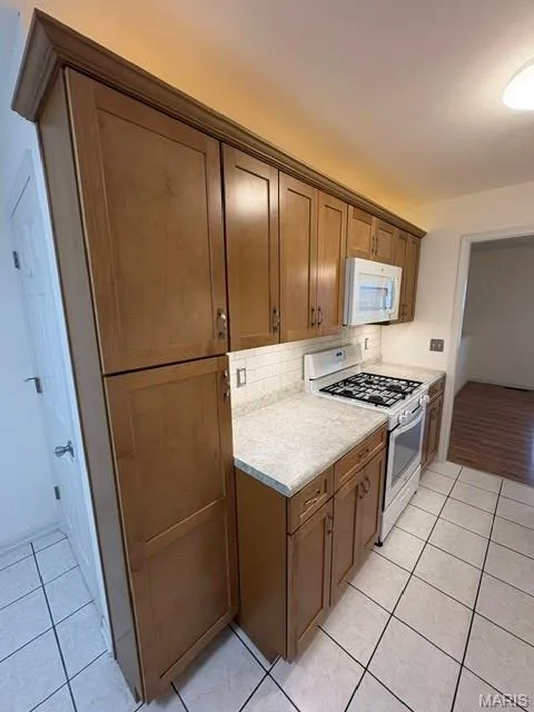11 Sunnyfield Road, St Peters, MO 63376 — listing photo 4 of 16