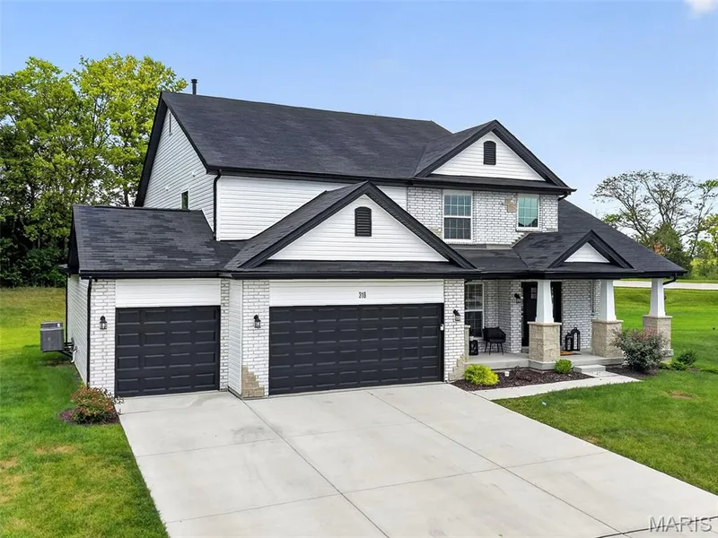 8 years remain on transferable builder structural warranty — 310 Osprey Court, Lake St. Louis, MO 63367