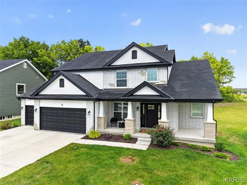 Close To Highways 40/64 And 364 and shopping, dining, and amenities — 310 Osprey Court, Lake St. Louis, MO 63367