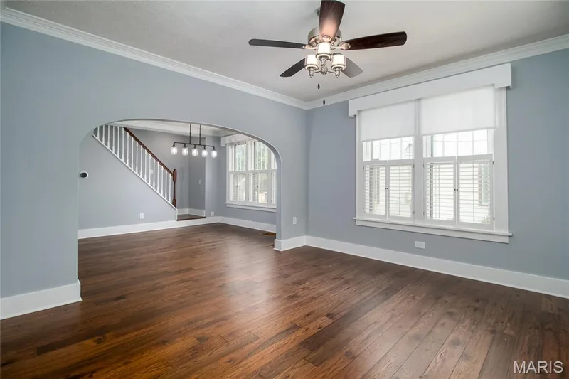 1714 Sibley Street, St Charles, MO 63301 — listing photo 4 of 43