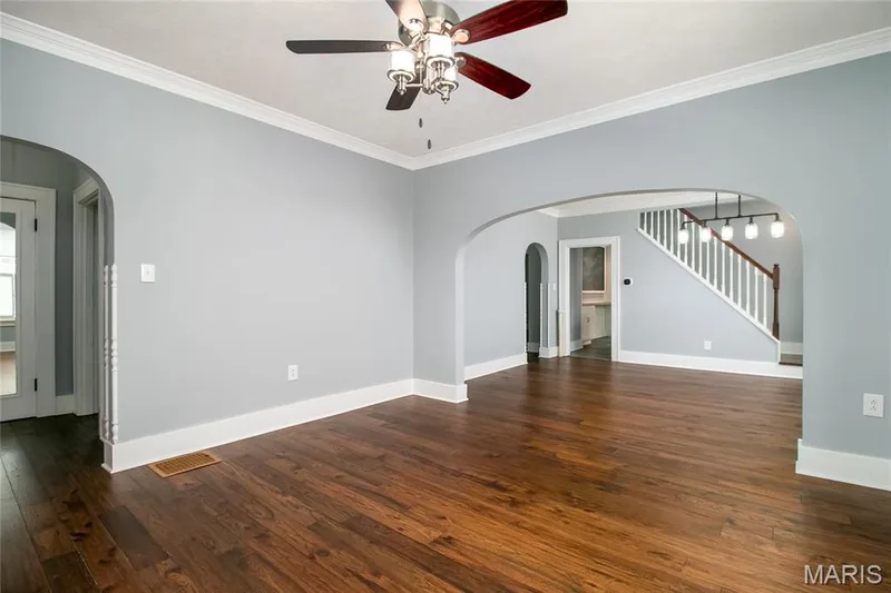 1714 Sibley Street, St Charles, MO 63301 — listing photo 5 of 43
