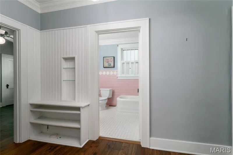 1714 Sibley Street, St Charles, MO 63301 — listing photo 19 of 43