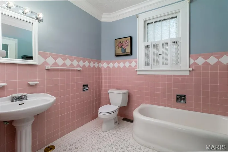 1714 Sibley Street, St Charles, MO 63301 — listing photo 20 of 43