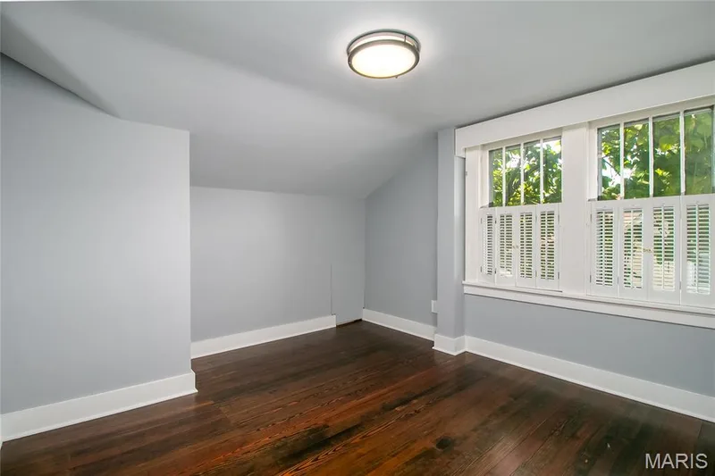 1714 Sibley Street, St Charles, MO 63301 — listing photo 25 of 43
