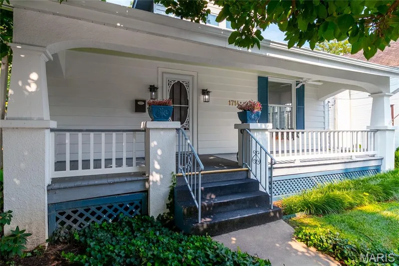1714 Sibley Street, St Charles, MO 63301 — listing photo 36 of 43
