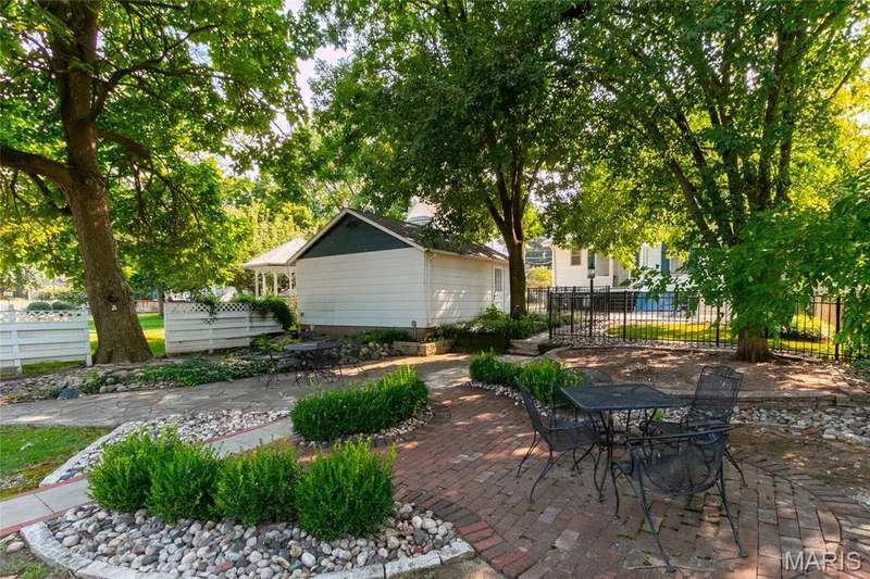 1714 Sibley Street, St Charles, MO 63301 — listing photo 42 of 43