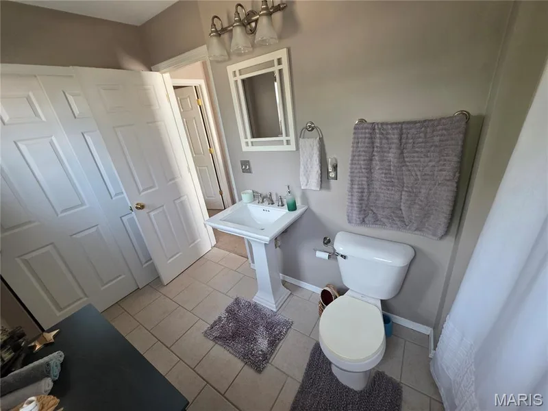 247 Centerfield Drive, O'Fallon, MO 63366 — listing photo 15 of 22