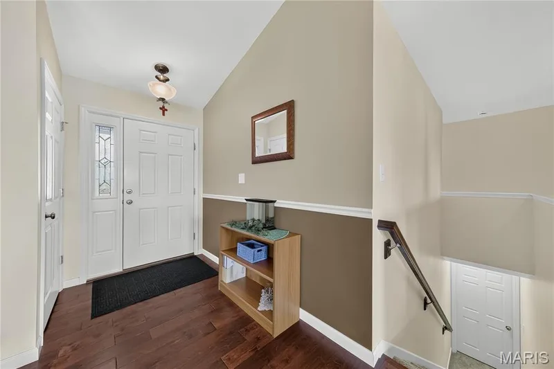 132 Riverdale Woods Circle, O'Fallon, MO 63366 — listing photo 5 of 53