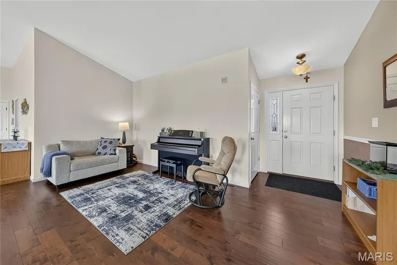 Flex Space/Sitting Room — 132 Riverdale Woods Circle, O'Fallon, MO 63366