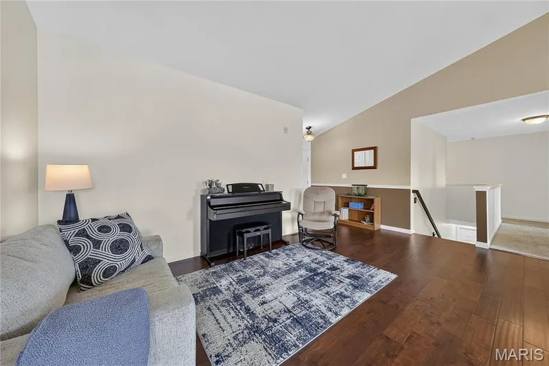 132 Riverdale Woods Circle, O'Fallon, MO 63366 — listing photo 8 of 53