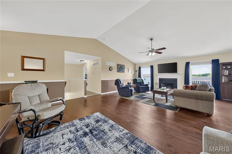 132 Riverdale Woods Circle, O'Fallon, MO 63366 — listing photo 9 of 53
