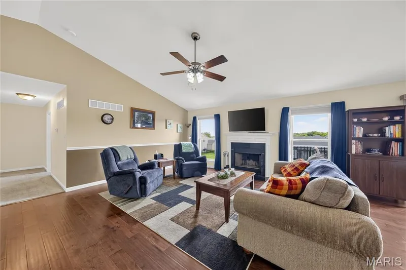 132 Riverdale Woods Circle, O'Fallon, MO 63366 — listing photo 11 of 53