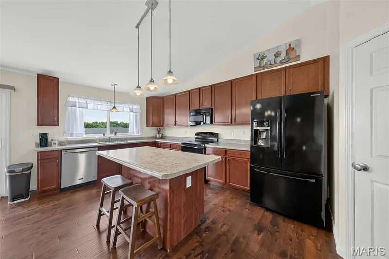 132 Riverdale Woods Circle, O'Fallon, MO 63366 — listing photo 18 of 53