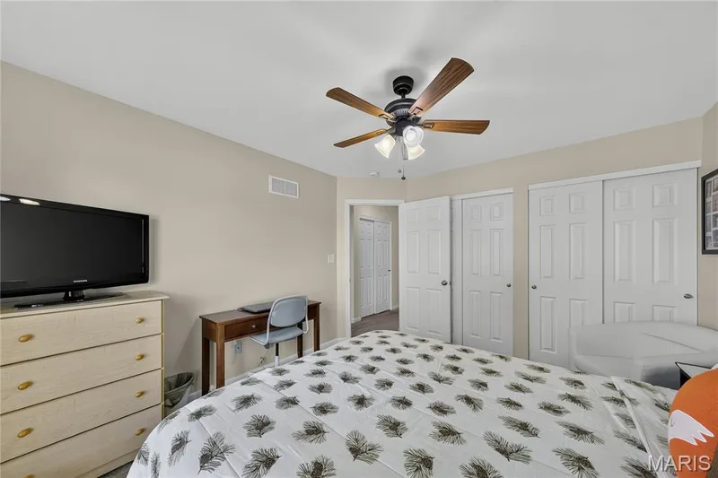 132 Riverdale Woods Circle, O'Fallon, MO 63366 — listing photo 33 of 53