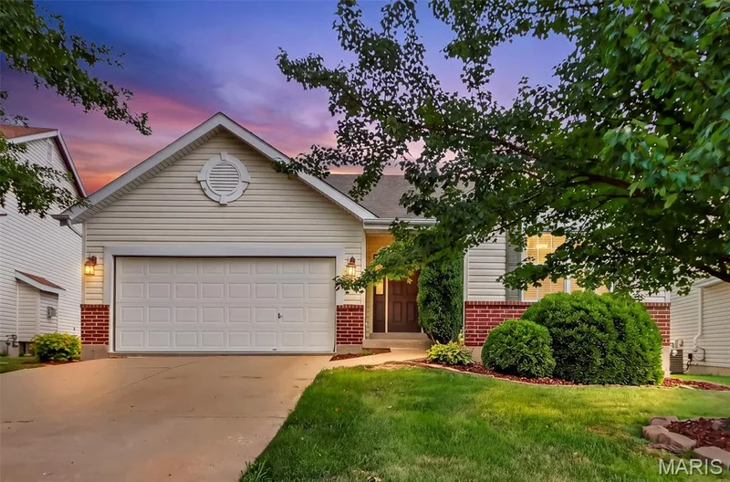 429 Briarchase Place, Lake St. Louis, MO — listing photo 1