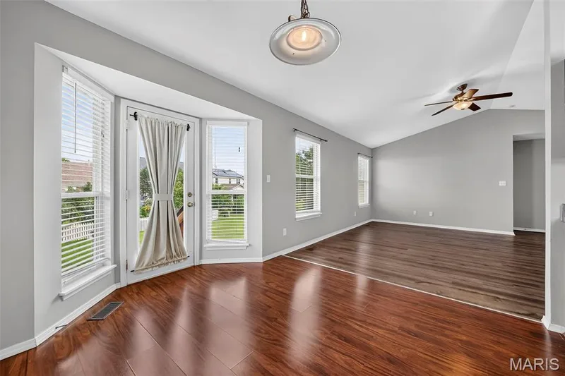 429 Briarchase Place, Lake St. Louis, MO 63367 — listing photo 11 of 38