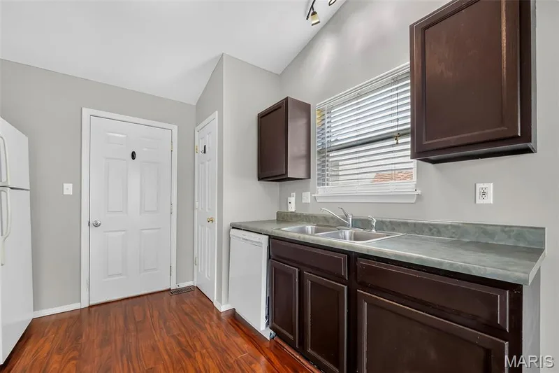 429 Briarchase Place, Lake St. Louis, MO 63367 — listing photo 16 of 38