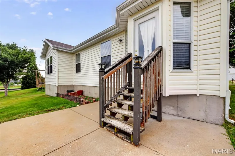 429 Briarchase Place, Lake St. Louis, MO 63367 — listing photo 36 of 38