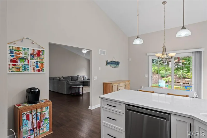 731 Autumnwood Forest Drive, Lake St. Louis, MO 63367 — listing photo 21 of 62