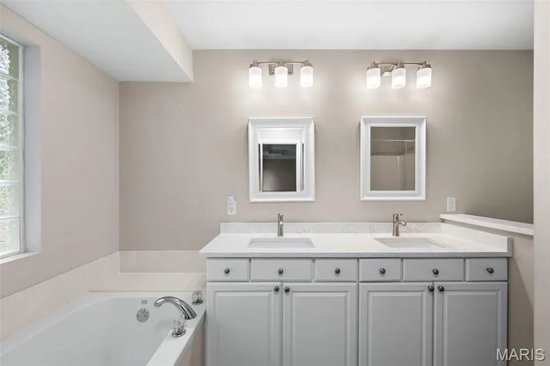 731 Autumnwood Forest Drive, Lake St. Louis, MO 63367 — listing photo 40 of 62