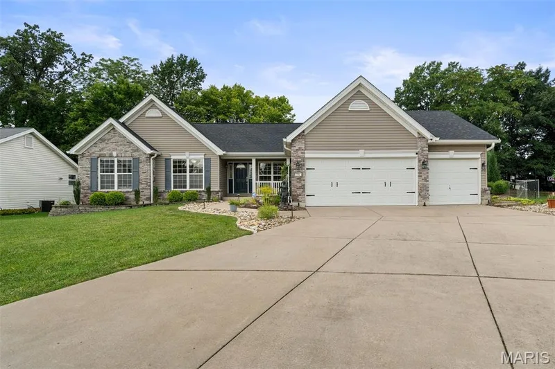 731 Autumnwood Forest Drive, Lake St. Louis, MO 63367 — listing photo 61 of 62