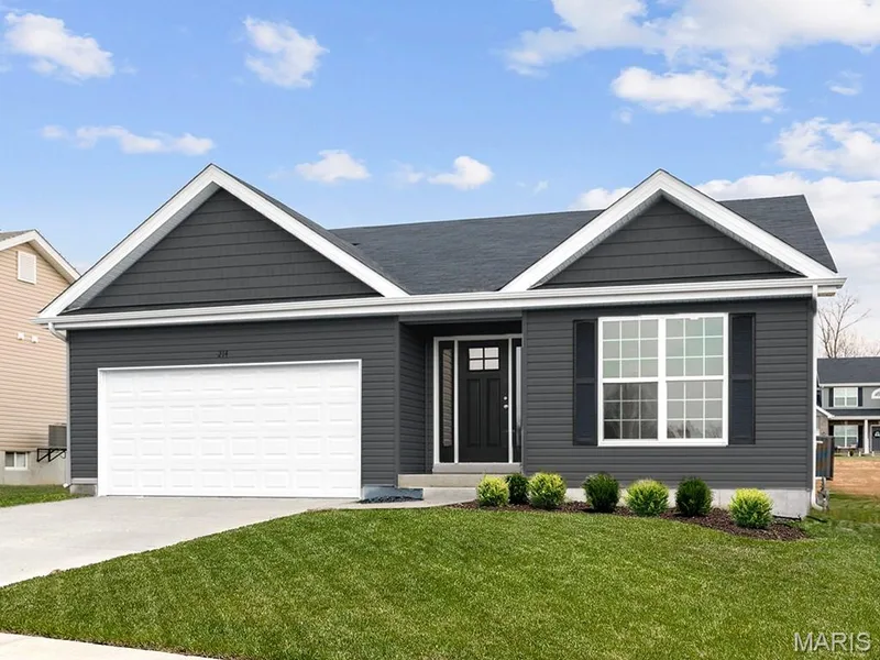 2 Aspen II at Wildflower Manor, Wentzville, MO 63385 — listing photo 3 of 27