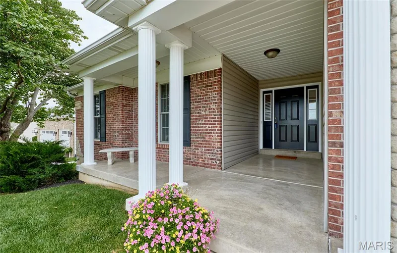 12 Shady River Court, O'Fallon, MO 63366 — listing photo 4 of 42