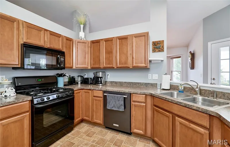 12 Shady River Court, O'Fallon, MO 63366 — listing photo 19 of 42