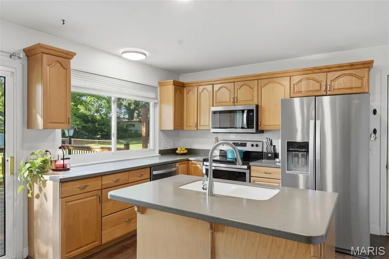 17 Oak Hill Lane, St Peters, MO 63376 — listing photo 11 of 32