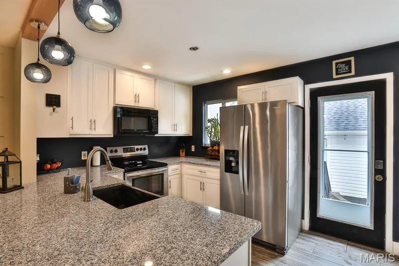 16563 Carriage View Court, Grover, MO 63040 — listing photo 10 of 35