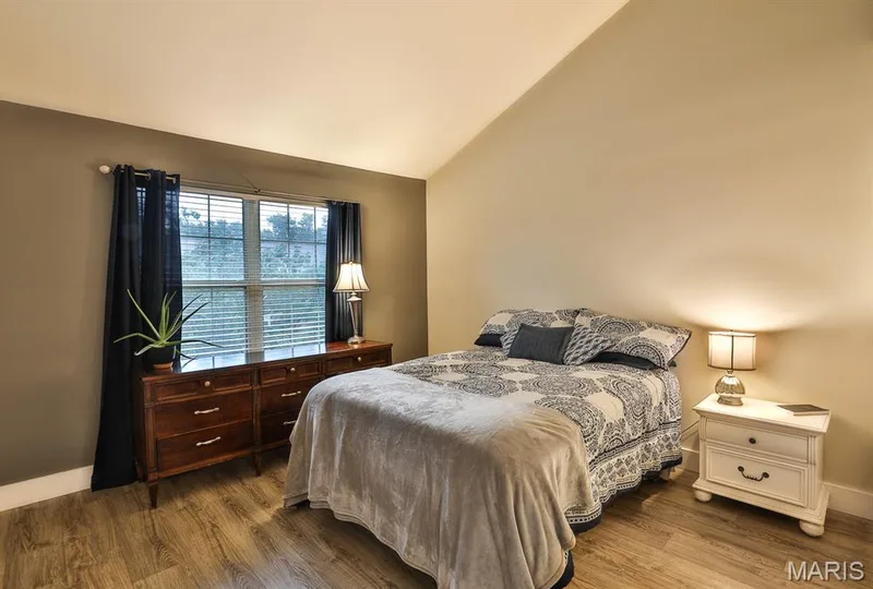 16563 Carriage View Court, Grover, MO 63040 — listing photo 19 of 35
