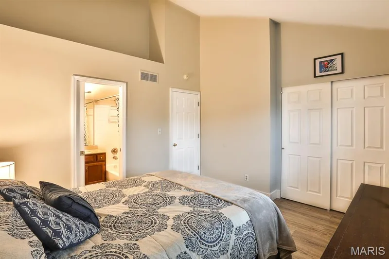 16563 Carriage View Court, Grover, MO 63040 — listing photo 20 of 35