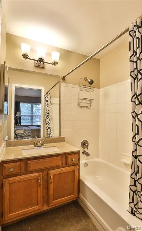 16563 Carriage View Court, Grover, MO 63040 — listing photo 21 of 35