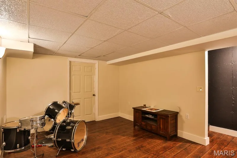 16563 Carriage View Court, Grover, MO 63040 — listing photo 23 of 35