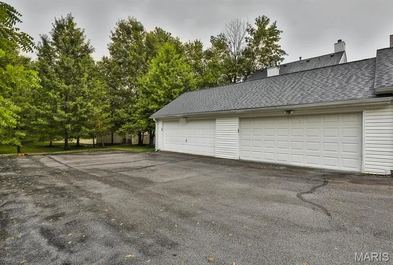 16563 Carriage View Court, Grover, MO 63040 — listing photo 29 of 35