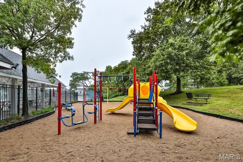 16563 Carriage View Court, Grover, MO 63040 — listing photo 33 of 35