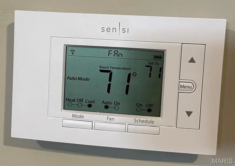 Digital thermostat with wireless connectivity and programmable schedule function — 110 Alta Mira Court, Dardenne Prairie, MO 63368