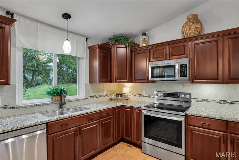 104 Cedar Crest Court, St Charles, MO 63304 — listing photo 23 of 46