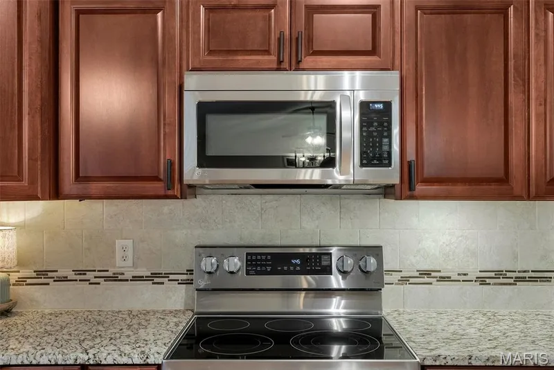 104 Cedar Crest Court, St Charles, MO 63304 — listing photo 24 of 46