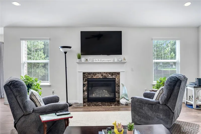 Close-up view of the comfortable great room — 492 Pleasant Breeze Drive, Wentzville, MO 63385