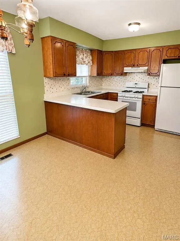 207 San Jose Court, O'Fallon, MO 63366 — listing photo 7 of 18