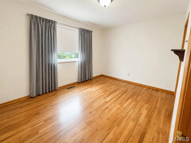 207 San Jose Court, O'Fallon, MO 63366 — listing photo 13 of 18